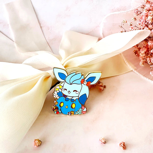 Halloween - Glaceon Pumpkin Enamel Pin