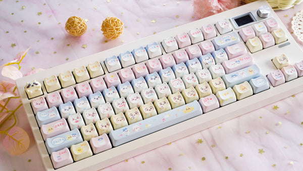 Kawaii Chiikawa Keycap Set 140 Keys – Cute PBT Keycaps in MAO Profile for Cherry MX Mechanical Keyboards – Perfect Kawaii Gift