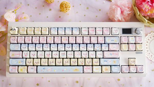 Kawaii Chiikawa Keycap Set 140 Keys – Cute PBT Keycaps in MAO Profile for Cherry MX Mechanical Keyboards – Perfect Kawaii Gift