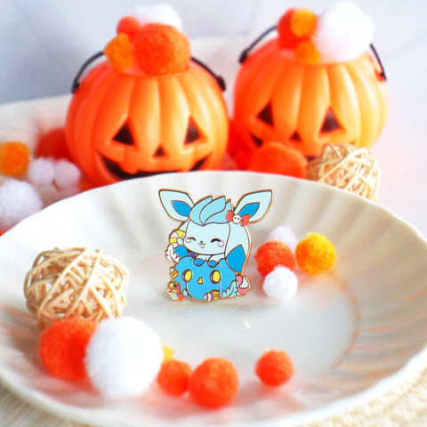 Halloween - Glaceon Pumpkin Enamel Pin