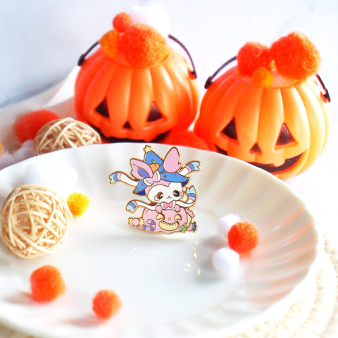 Halloween - Sylveon Pumpkin Enamel Pin