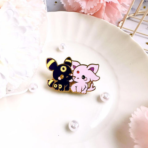 Twinny - Umbreon and Espeon Enamel Pin