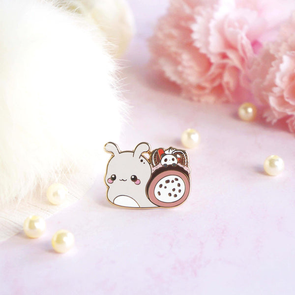 Snaily Cafe - Cookie & Cream Cake Snail Enamel Pin